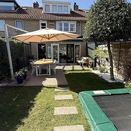 Spacious Family W Garden - Near Amsterdam Holiday home *